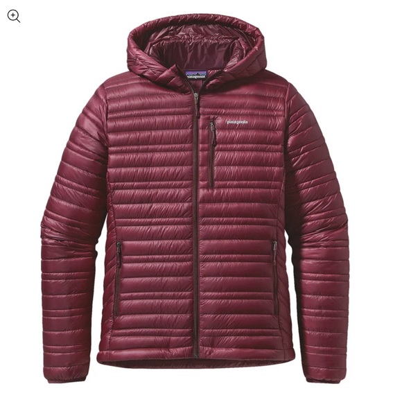 Patagonia W's Ultralight Down Hoody Style #84771
Women’s medium - Picture 1 of 11